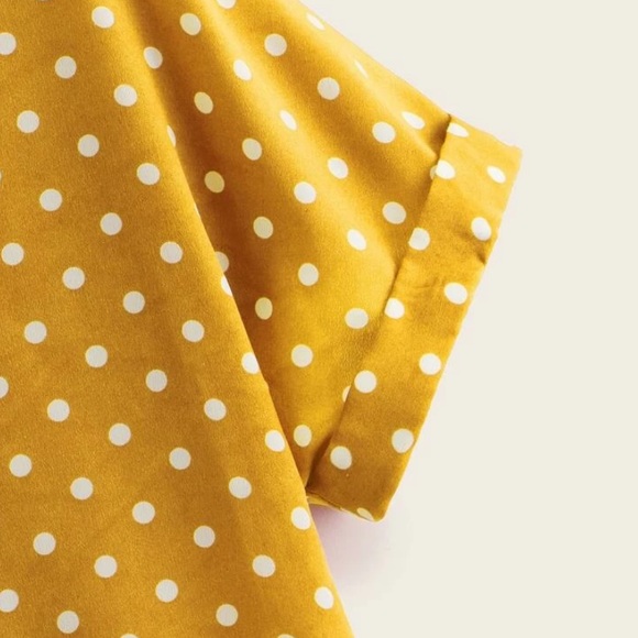 NEW| Ashley Rolled Cuff Polka Dot Top - Picture 3 of 4